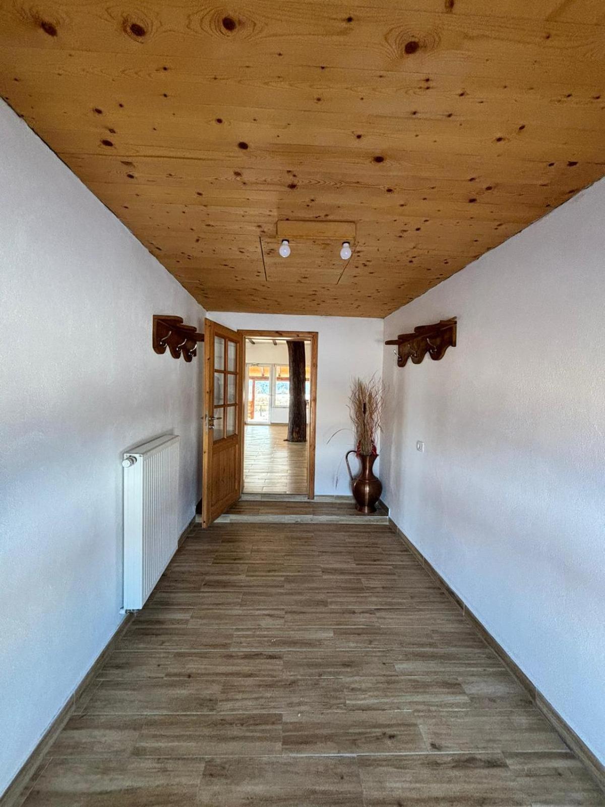La Varu Cîrţişoara Zewnętrze zdjęcie